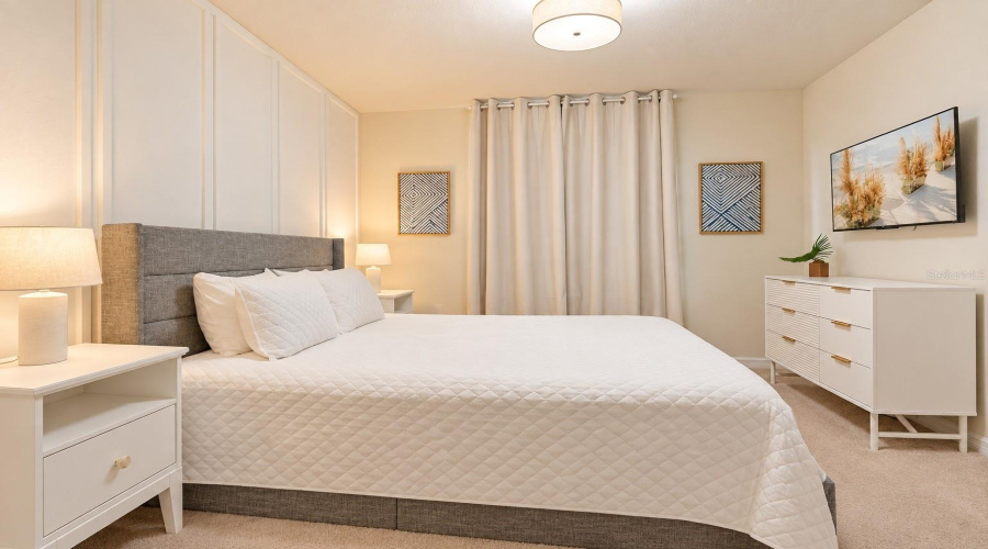 Davenport, Florida 33897, 10 Bedroom Bedrooms, ,8 Bathroombathrooms,Residential,For Sale,Lana Avenue,0,Mfro6447898