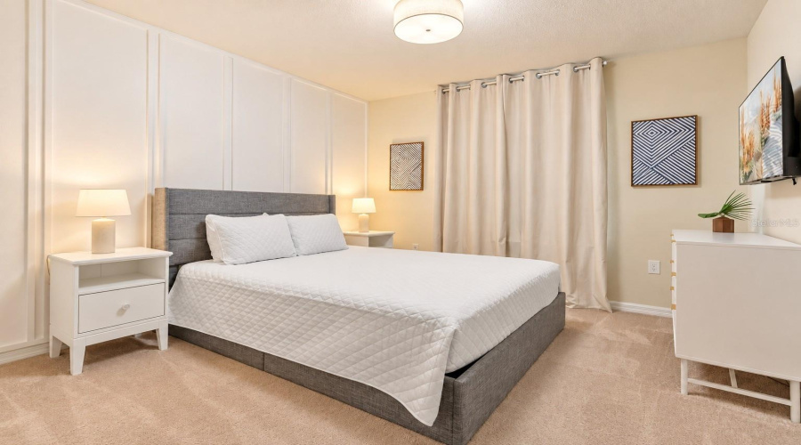 Davenport, Florida 33897, 10 Bedroom Bedrooms, ,8 Bathroombathrooms,Residential,For Sale,Lana Avenue,0,Mfro6447898