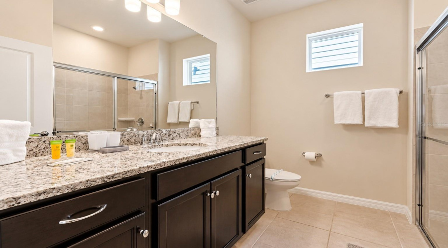 Davenport, Florida 33897, 10 Bedroom Bedrooms, ,8 Bathroombathrooms,Residential,For Sale,Lana Avenue,0,Mfro6447898