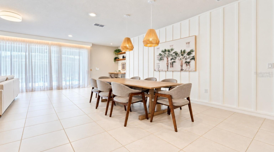 Davenport, Florida 33897, 10 Bedroom Bedrooms, ,8 Bathroombathrooms,Residential,For Sale,Lana Avenue,0,Mfro6447898