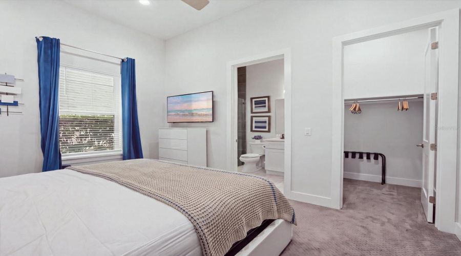 Kissimmee, Florida 34747, 6 Bedroom Bedrooms, ,6 Bathroombathrooms,Residential,For Sale,Castle Pines,0,Mfro6444039