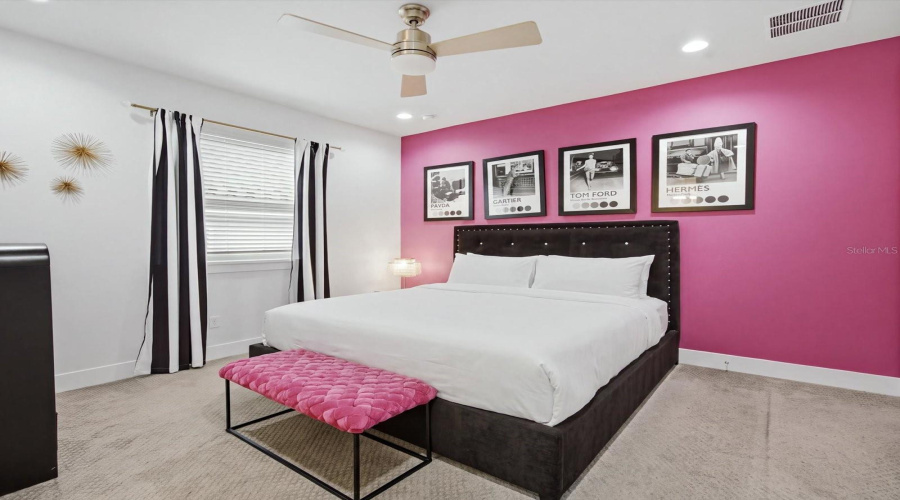Kissimmee, Florida 34747, 6 Bedroom Bedrooms, ,6 Bathroombathrooms,Residential,For Sale,Castle Pines,0,Mfro6444039