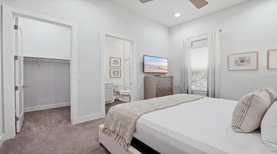 Kissimmee, Florida 34747, 6 Bedroom Bedrooms, ,6 Bathroombathrooms,Residential,For Sale,Castle Pines,0,Mfro6444039