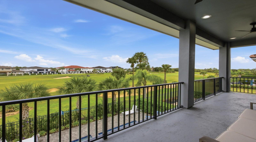 Kissimmee, Florida 34747, 6 Bedroom Bedrooms, ,6 Bathroombathrooms,Residential,For Sale,Castle Pines,0,Mfro6444039