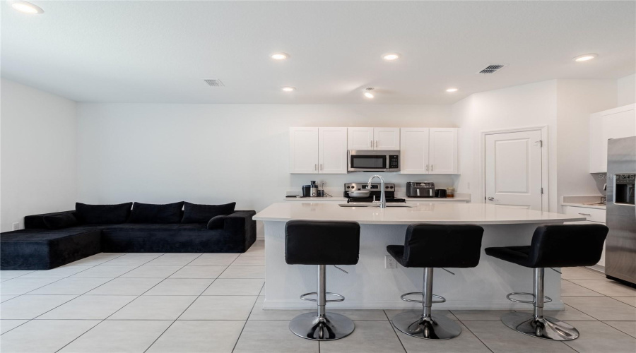 Davenport, Florida 33837, 3 Bedroom Bedrooms, ,2 Bathroombathrooms,Residential,For Sale,Canary,0,Mfrs5158989