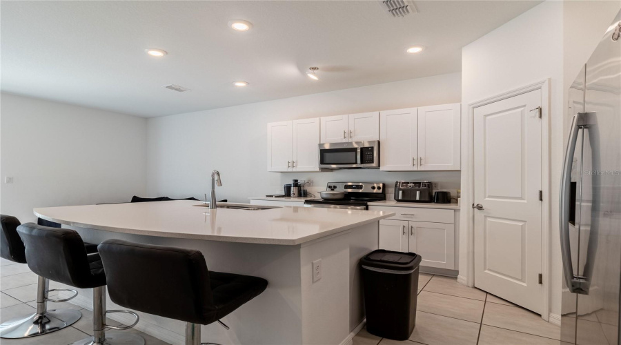 Davenport, Florida 33837, 3 Bedroom Bedrooms, ,2 Bathroombathrooms,Residential,For Sale,Canary,0,Mfrs5158989