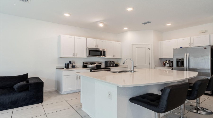 Davenport, Florida 33837, 3 Bedroom Bedrooms, ,2 Bathroombathrooms,Residential,For Sale,Canary,0,Mfrs5158989