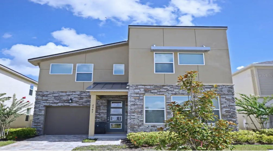 Kissimmee, Florida 34747, 7 Bedroom Bedrooms, ,4 Bathroombathrooms,Residential,For Sale,Amelia Downs,0,Mfrtb8552137