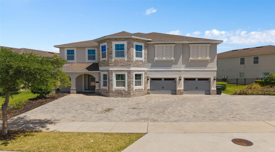 Kissimmee, Florida 34747, 11 Bedroom Bedrooms, ,10 Bathroombathrooms,Residential,For Sale,Graben,0,Mfrr4912008