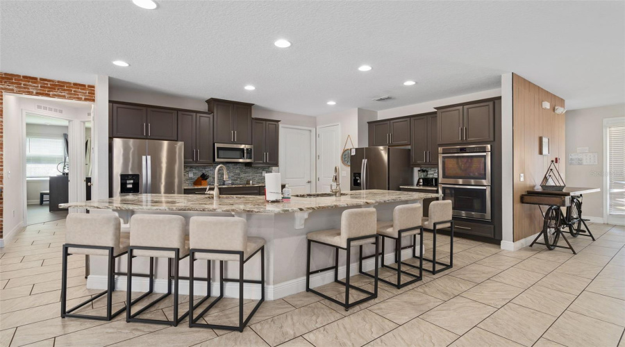 Kissimmee, Florida 34747, 11 Bedroom Bedrooms, ,10 Bathroombathrooms,Residential,For Sale,Graben,0,Mfrr4912008