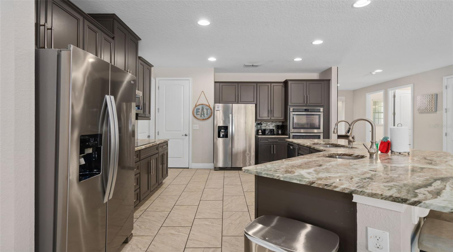 Kissimmee, Florida 34747, 11 Bedroom Bedrooms, ,10 Bathroombathrooms,Residential,For Sale,Graben,0,Mfrr4912008