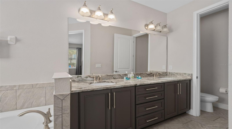 Kissimmee, Florida 34747, 11 Bedroom Bedrooms, ,10 Bathroombathrooms,Residential,For Sale,Graben,0,Mfrr4912008