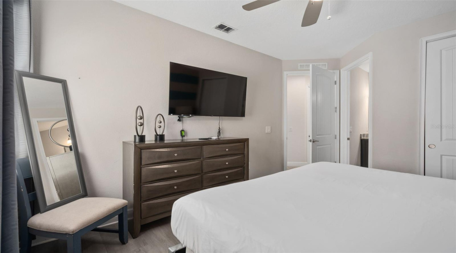 Kissimmee, Florida 34747, 11 Bedroom Bedrooms, ,10 Bathroombathrooms,Residential,For Sale,Graben,0,Mfrr4912008