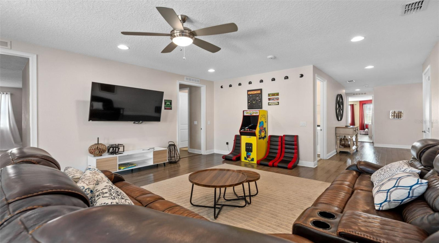 Kissimmee, Florida 34747, 11 Bedroom Bedrooms, ,10 Bathroombathrooms,Residential,For Sale,Graben,0,Mfrr4912008