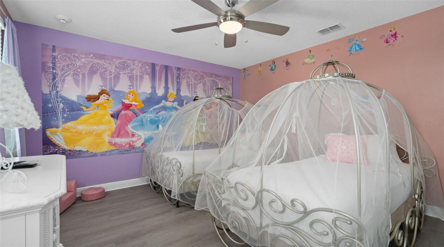 Kissimmee, Florida 34747, 11 Bedroom Bedrooms, ,10 Bathroombathrooms,Residential,For Sale,Graben,0,Mfrr4912008