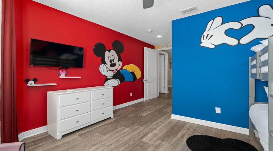 Kissimmee, Florida 34747, 11 Bedroom Bedrooms, ,10 Bathroombathrooms,Residential,For Sale,Graben,0,Mfrr4912008
