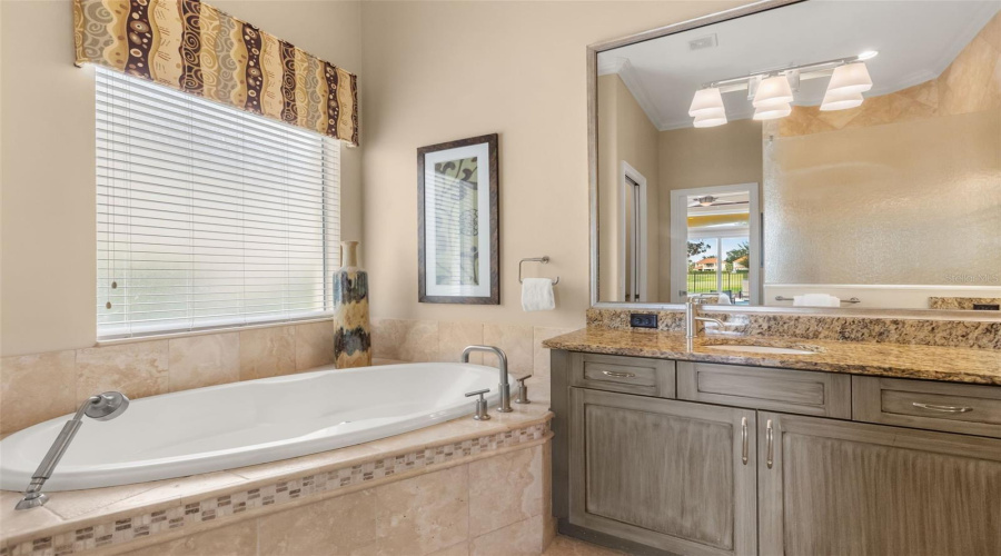 Kissimmee, Florida 34747, 4 Bedroom Bedrooms, ,4 Bathroombathrooms,Residential,For Sale,Gathering,0,Mfro6448112