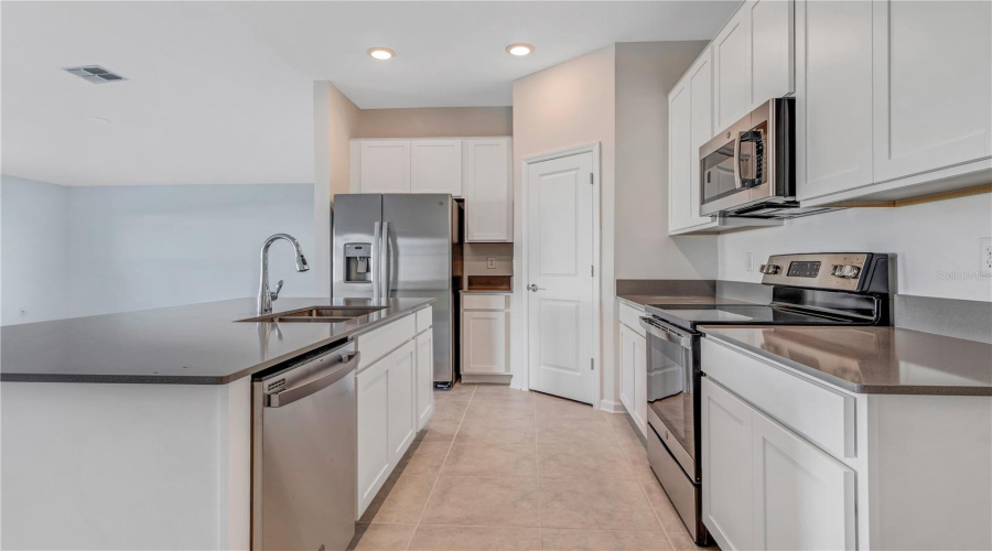 Davenport, Florida 33837, 3 Bedroom Bedrooms, ,2 Bathroombathrooms,Residential,For Sale,Citrus Reserve,0,Mfro6447929