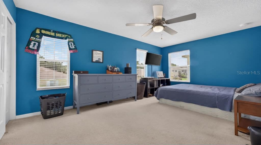 Davenport, Florida 33897, 5 Bedroom Bedrooms, ,4 Bathroombathrooms,Residential,For Sale,Andover,0,Mfrs5159046