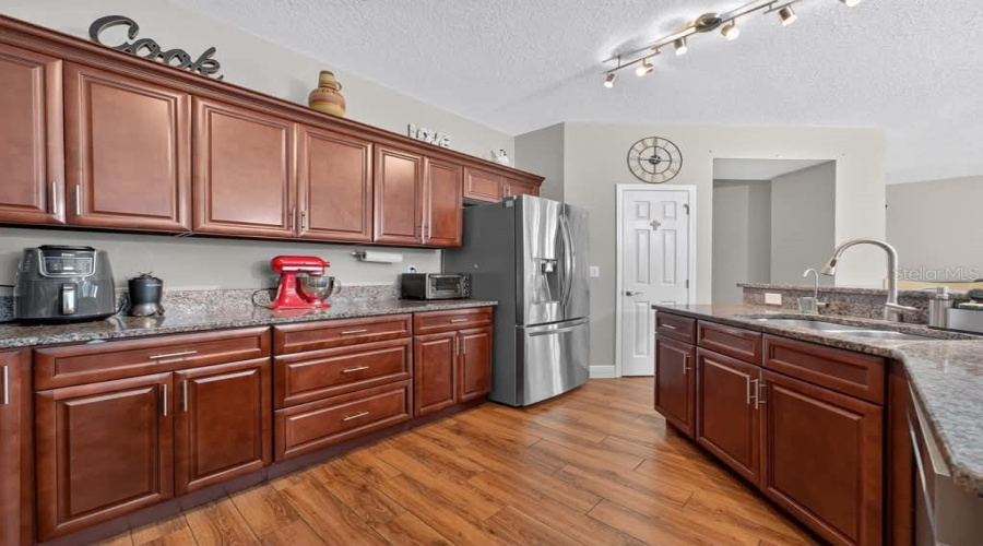 Davenport, Florida 33897, 5 Bedroom Bedrooms, ,4 Bathroombathrooms,Residential,For Sale,Andover,0,Mfrs5159046