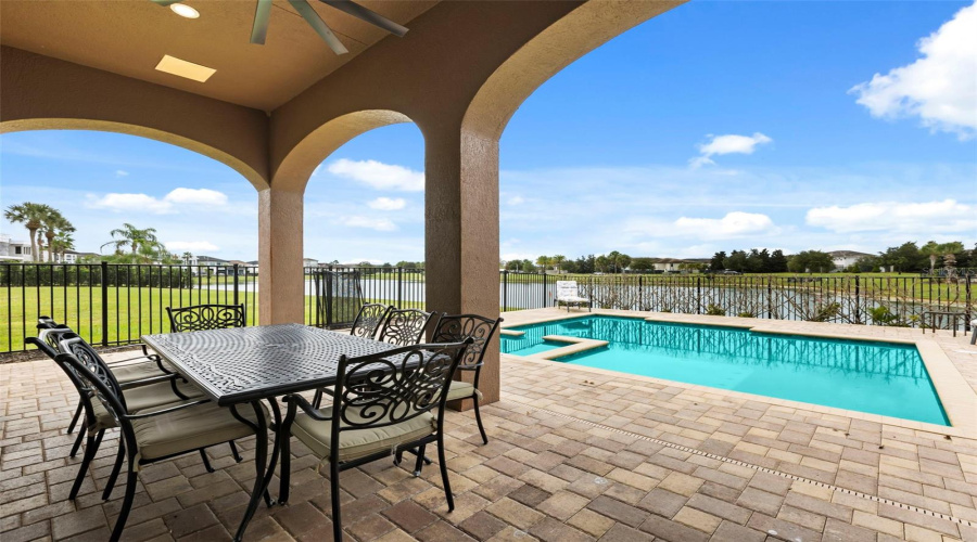 Kissimmee, Florida 34747, 4 Bedroom Bedrooms, ,4 Bathroombathrooms,Residential,For Sale,Golden Bear,0,Mfro6448077