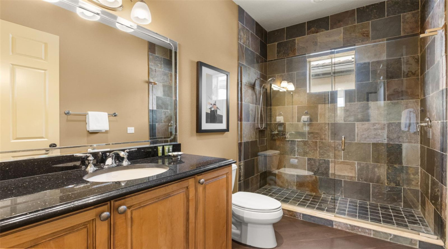 Kissimmee, Florida 34747, 4 Bedroom Bedrooms, ,4 Bathroombathrooms,Residential,For Sale,Golden Bear,0,Mfro6448077