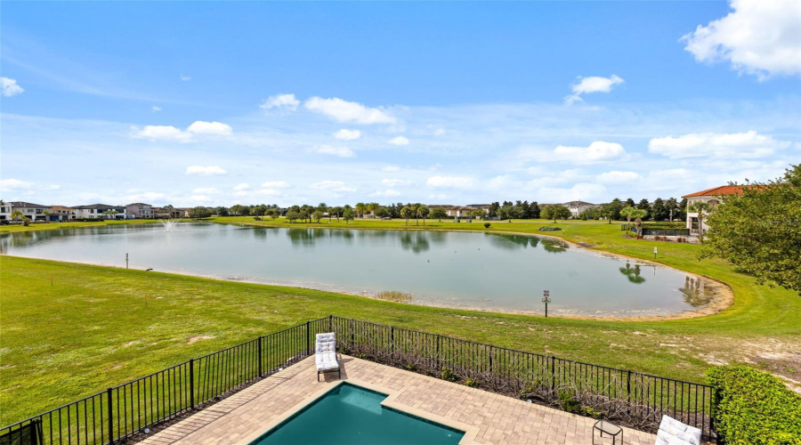 Kissimmee, Florida 34747, 4 Bedroom Bedrooms, ,4 Bathroombathrooms,Residential,For Sale,Golden Bear,0,Mfro6448077