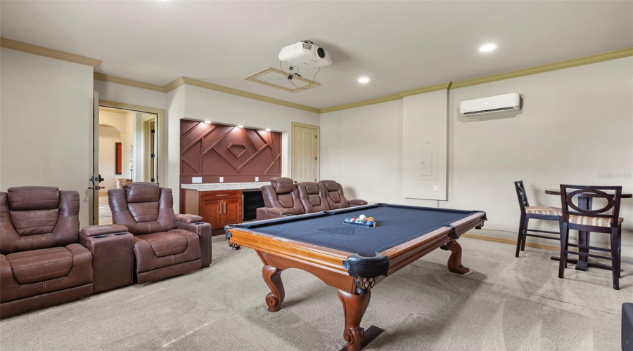 Kissimmee, Florida 34747, 4 Bedroom Bedrooms, ,4 Bathroombathrooms,Residential,For Sale,Golden Bear,0,Mfro6448077