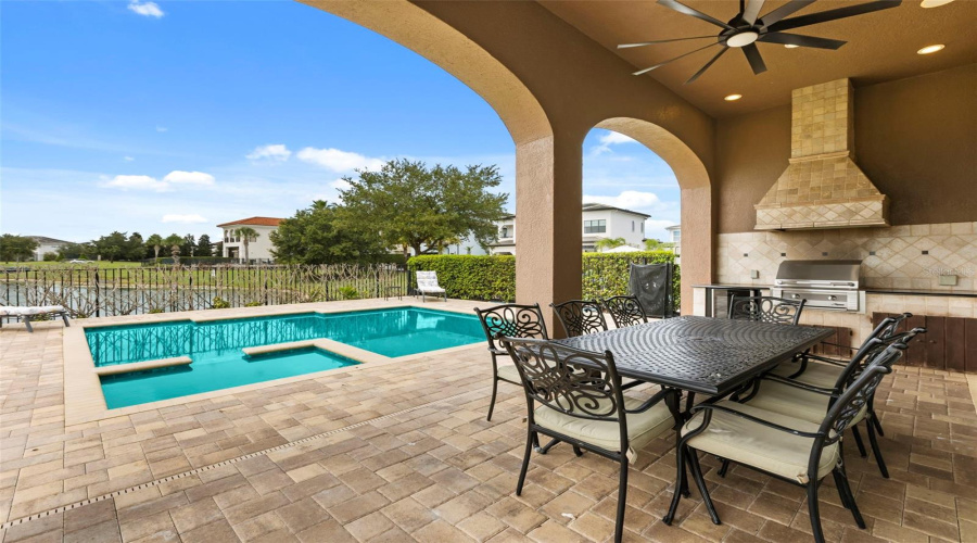 Kissimmee, Florida 34747, 4 Bedroom Bedrooms, ,4 Bathroombathrooms,Residential,For Sale,Golden Bear,0,Mfro6448077