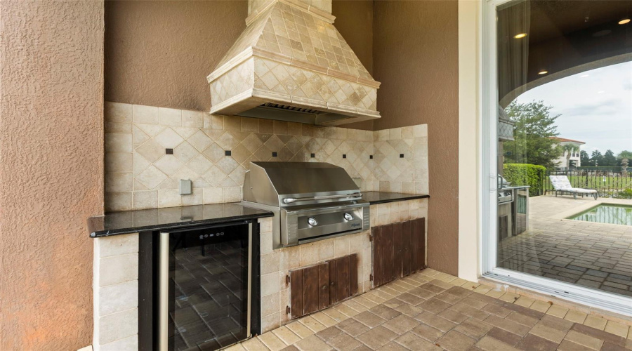 Kissimmee, Florida 34747, 4 Bedroom Bedrooms, ,4 Bathroombathrooms,Residential,For Sale,Golden Bear,0,Mfro6448077
