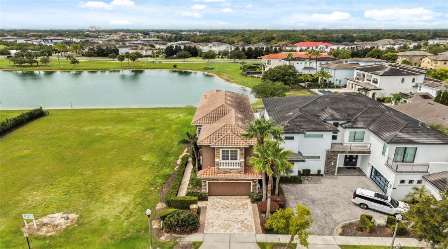 Kissimmee, Florida 34747, 4 Bedroom Bedrooms, ,4 Bathroombathrooms,Residential,For Sale,Golden Bear,0,Mfro6448077