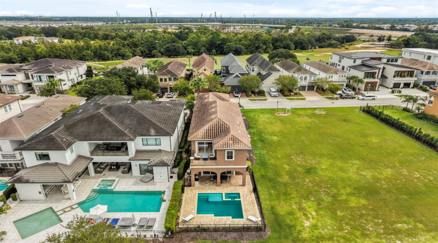 Kissimmee, Florida 34747, 4 Bedroom Bedrooms, ,4 Bathroombathrooms,Residential,For Sale,Golden Bear,0,Mfro6448077