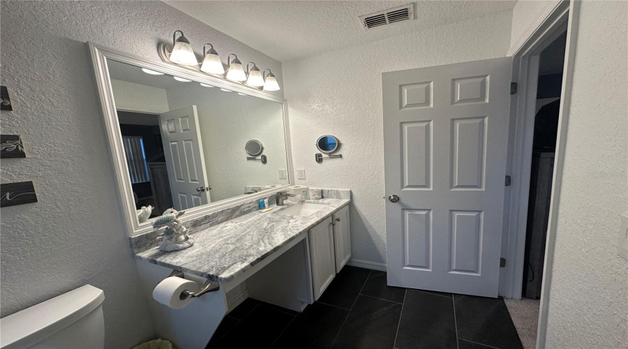 Davenport, Florida 33897, 4 Bedroom Bedrooms, ,3 Bathroombathrooms,Residential,For Sale,Calabria,0,Mfro6448055
