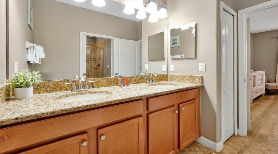 Davenport, Florida 33896, 6 Bedroom Bedrooms, ,6 Bathroombathrooms,Residential,For Sale,Myrtlewood,0,Mfro6447828