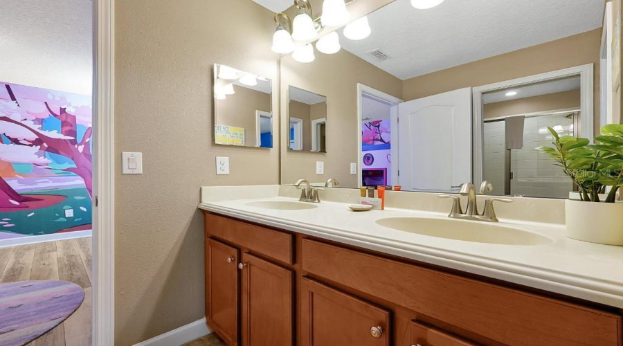 Davenport, Florida 33896, 6 Bedroom Bedrooms, ,6 Bathroombathrooms,Residential,For Sale,Myrtlewood,0,Mfro6447828