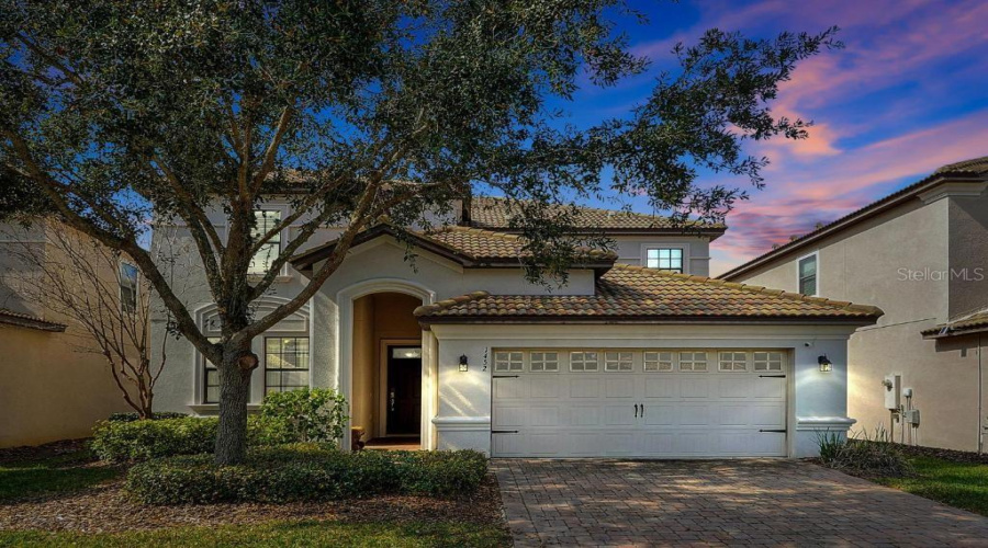 Davenport, Florida 33896, 6 Bedroom Bedrooms, ,6 Bathroombathrooms,Residential,For Sale,Myrtlewood,0,Mfro6447828