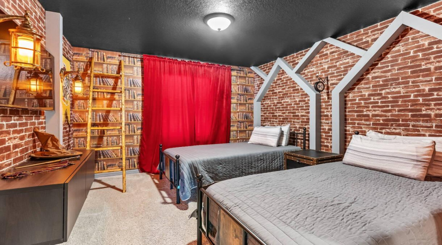 Kissimmee, Florida 34747, 7 Bedroom Bedrooms, ,6 Bathroombathrooms,Residential,For Sale,Coconut Breeze,0,Mfro6448034