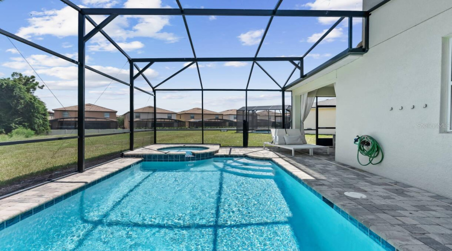 Kissimmee, Florida 34747, 7 Bedroom Bedrooms, ,6 Bathroombathrooms,Residential,For Sale,Coconut Breeze,0,Mfro6448034