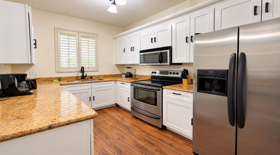 Davenport, Florida 33897, 4 Bedroom Bedrooms, ,3 Bathroombathrooms,Residential,For Sale,Calabria,0,Mfro6446807