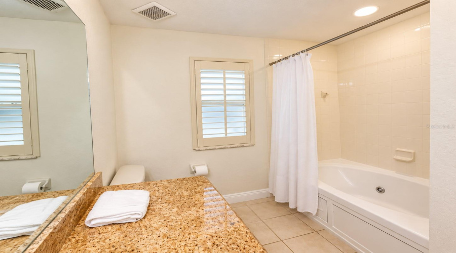Davenport, Florida 33897, 4 Bedroom Bedrooms, ,3 Bathroombathrooms,Residential,For Sale,Calabria,0,Mfro6446807