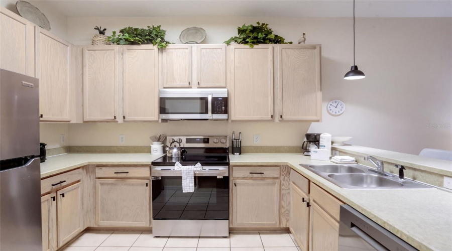 Davenport, Florida 33897, 3 Bedroom Bedrooms, ,2 Bathroombathrooms,Residential,For Sale,Rum,0,Mfrs5159054