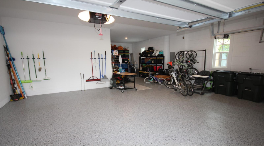 3 Car Garage