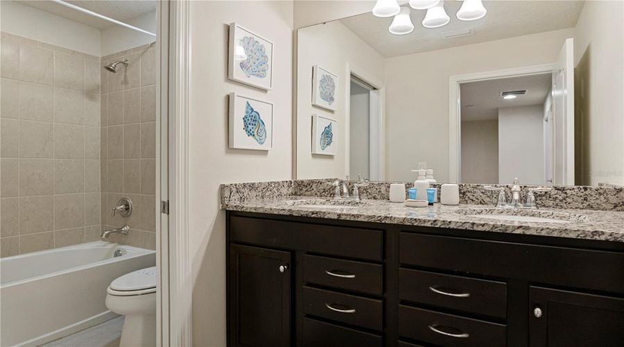 Kissimmee, Florida 34747, 5 Bedroom Bedrooms, ,4 Bathroombathrooms,Residential,For Sale,Dubai,0,Mfro6447912
