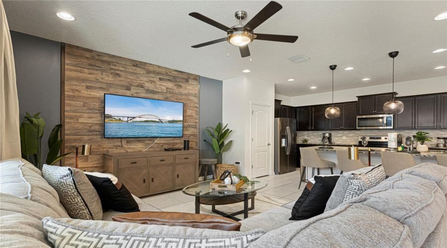 Kissimmee, Florida 34747, 5 Bedroom Bedrooms, ,4 Bathroombathrooms,Residential,For Sale,Dubai,0,Mfro6447912