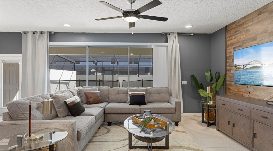 Kissimmee, Florida 34747, 5 Bedroom Bedrooms, ,4 Bathroombathrooms,Residential,For Sale,Dubai,0,Mfro6447912