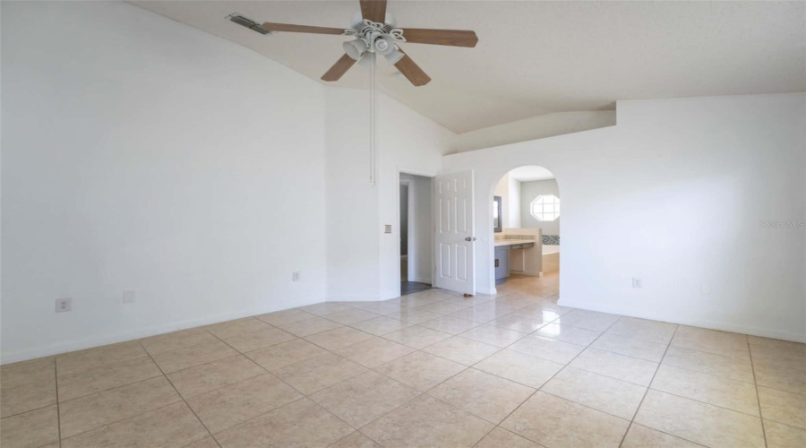 Davenport, Florida 33897, 4 Bedroom Bedrooms, ,2 Bathroombathrooms,Residential,For Sale,Cardiff,0,Mfro6448092