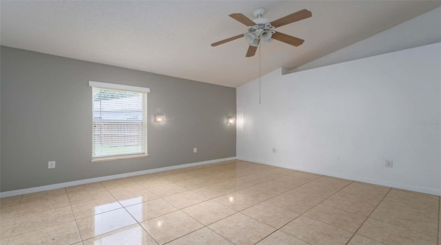 Davenport, Florida 33897, 4 Bedroom Bedrooms, ,2 Bathroombathrooms,Residential,For Sale,Cardiff,0,Mfro6448092