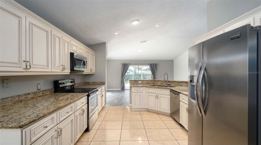 Davenport, Florida 33897, 4 Bedroom Bedrooms, ,2 Bathroombathrooms,Residential,For Sale,Cardiff,0,Mfro6448092