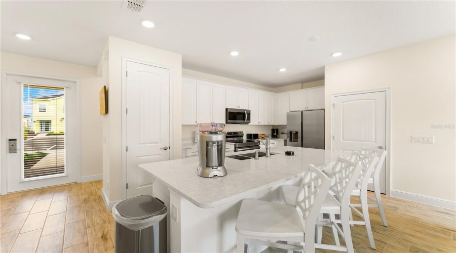 Kissimmee, Florida 34747, 2 Bedroom Bedrooms, ,2 Bathroombathrooms,Residential,For Sale,Castaway,0,Mfro6448100