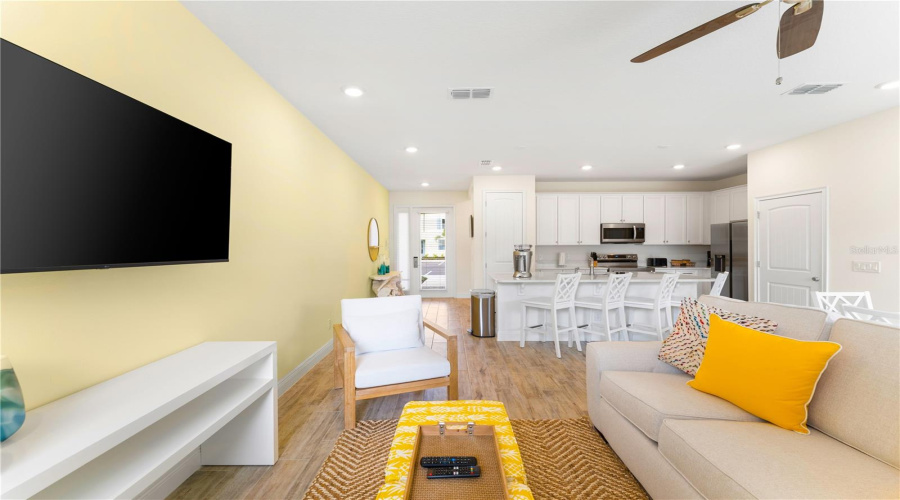 Kissimmee, Florida 34747, 2 Bedroom Bedrooms, ,2 Bathroombathrooms,Residential,For Sale,Castaway,0,Mfro6448100